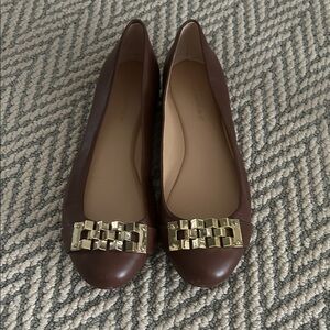 Banana Republic sable leather shoes w/ gold accents, Size 8